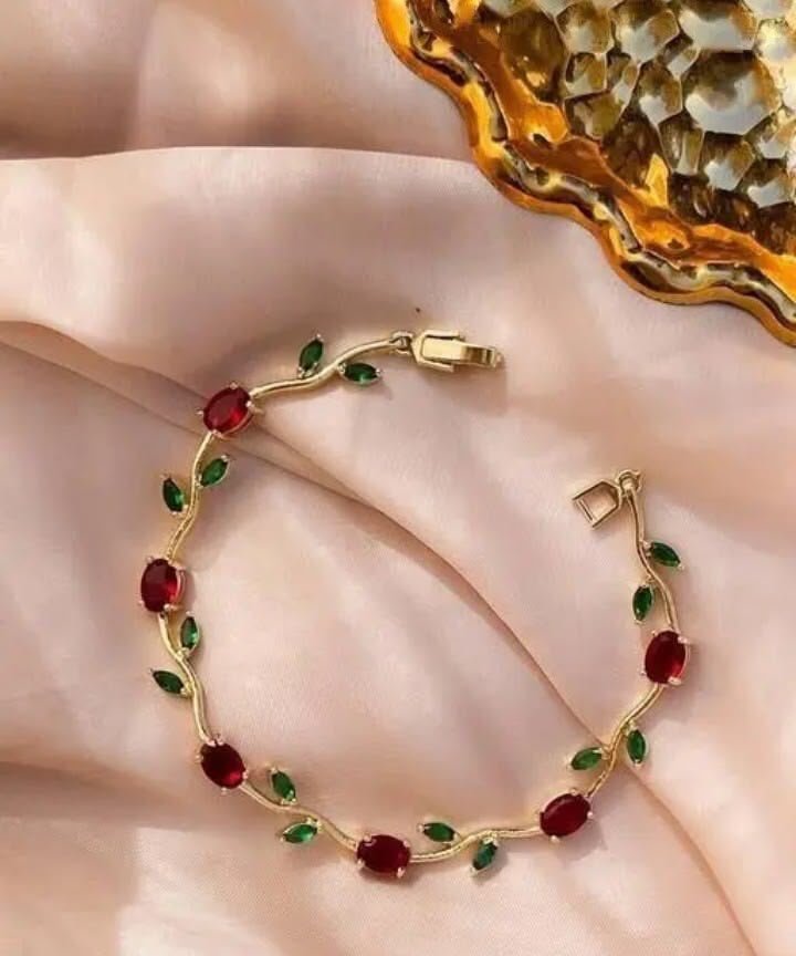 The Enchanted Vine Tulip Bracelet - Image 4